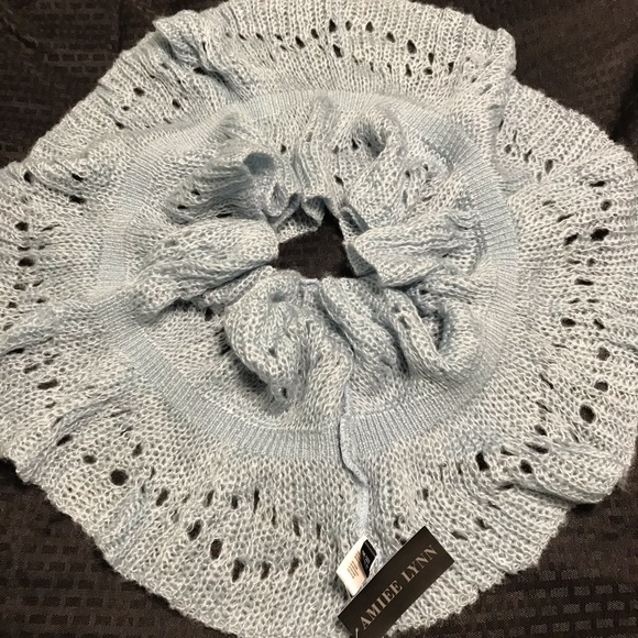Amiee Lynn Accessories - Infinity scarf